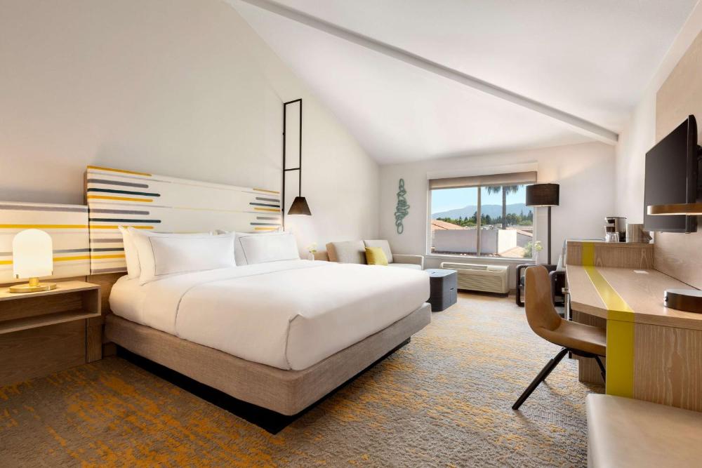Room image 2